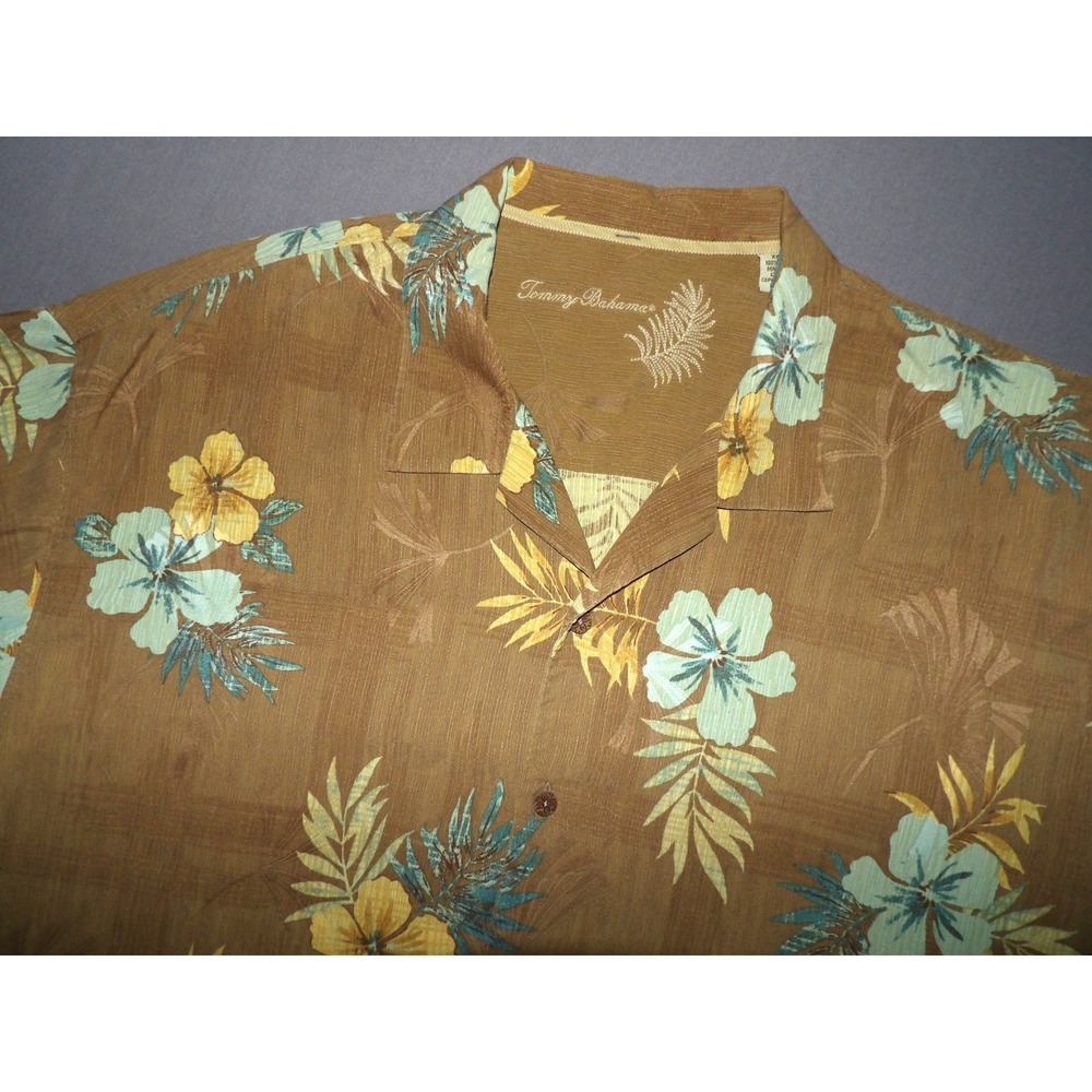 Tommy Bahama 100% Silk Short Sleeved Button Up Floral Hawaiian Shirt Men's XXL